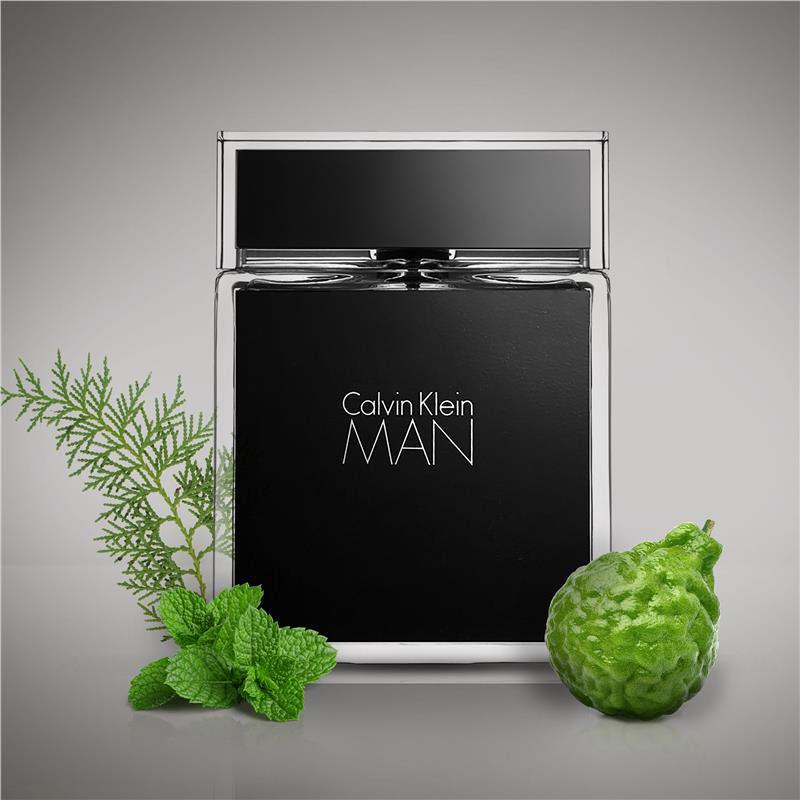 Calvin Klein Man Eau de Toilette Spray for Men, 3.4 oz – Bold, Woody & Spicy Fragrance
